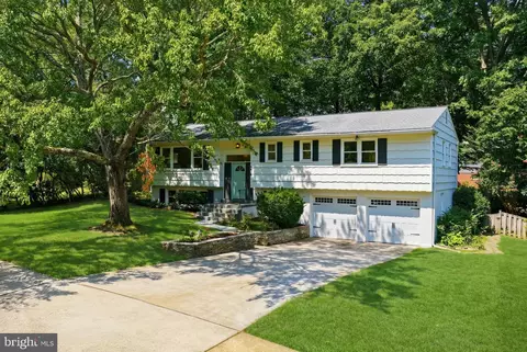 8410 Bound Brook Ln, Alexandria, VA 22309