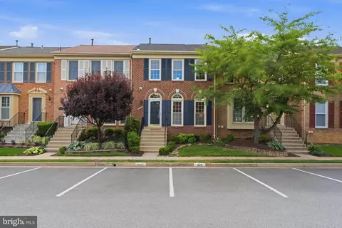 6240 Walkers Croft Way, Alexandria, VA 22315
