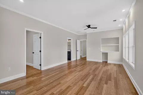 Living - 7304 Dickenson St, Springfield, VA 22150 photo 5 of 5