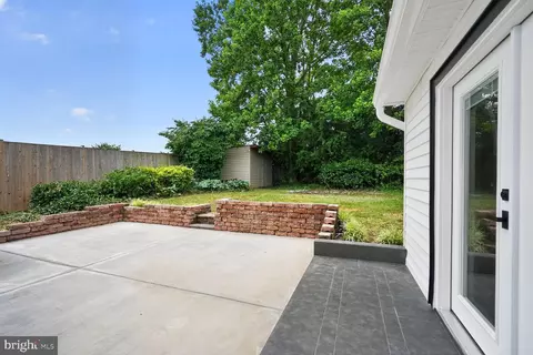 Exterior - 7304 Dickenson St, Springfield, VA 22150 photo 2 of 9