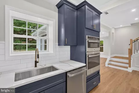 Kitchen - 7304 Dickenson St, Springfield, VA 22150 photo 6 of 6