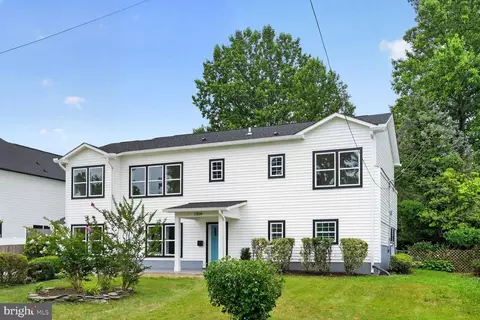 Exterior - 7304 Dickenson St, Springfield, VA 22150 photo 6 of 9