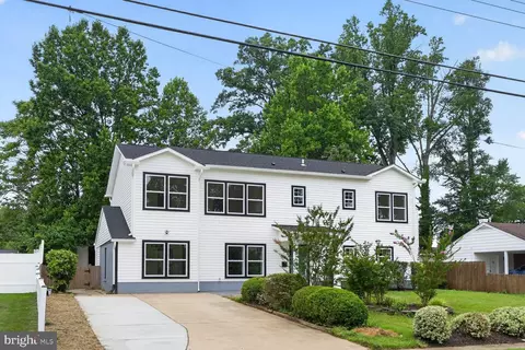 Exterior - 7304 Dickenson St, Springfield, VA 22150 photo 4 of 9