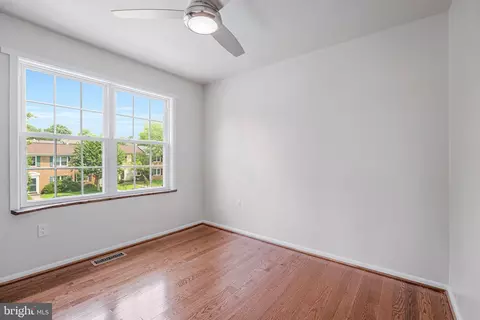 Bedroom - 4151 Hamlin Ct, Chantilly, VA 20151 photo 2 of 3