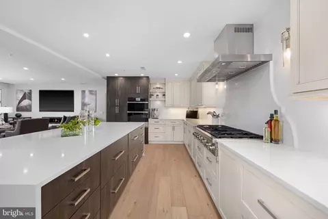 Kitchen - 1450 Emerson Ave #317, Mclean, VA 22101 photo 4 of 6