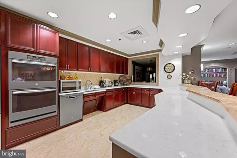 Kitchen - 1450 Emerson Ave #317, Mclean, VA 22101 photo 6 of 6