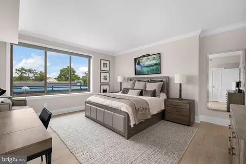 Bedroom - 1450 Emerson Ave #317, Mclean, VA 22101 photo 4 of 4