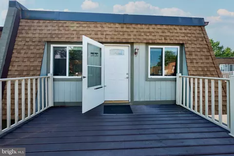 3815 Burlingame Pl #33E, Alexandria, VA 22309