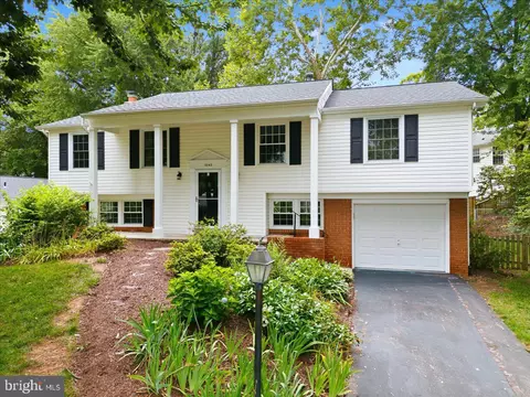 13143 Melville Ln, Fairfax, VA 22033