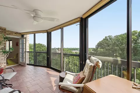 5902 Mount Eagle Dr #714, Alexandria, VA 22303