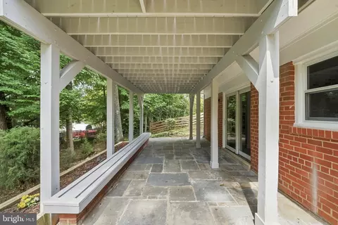 Exterior - 6922 Sydenstricker Rd, Springfield, VA 22152 photo 9 of 13