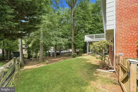 Exterior - 6922 Sydenstricker Rd, Springfield, VA 22152 photo 8 of 13
