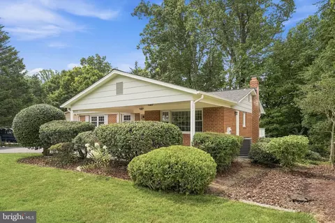Exterior - 6922 Sydenstricker Rd, Springfield, VA 22152 photo 1 of 13
