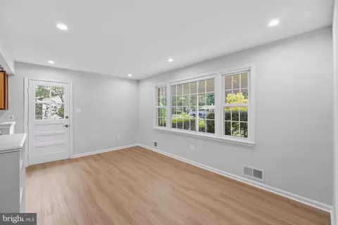 Living - 6922 Sydenstricker Rd, Springfield, VA 22152 photo 1 of 16