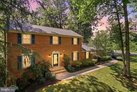 Exterior - 10811 Midsummer Dr, Reston, VA 20191 photo 1 of 6