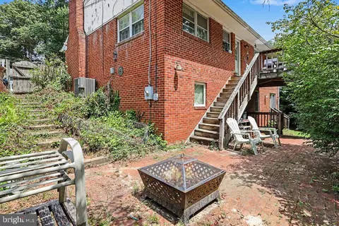 Exterior - 7907 Slidell Ln, Springfield, VA 22151 photo 2 of 3