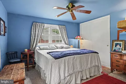 Bedroom - 7907 Slidell Ln, Springfield, VA 22151 photo 2 of 3