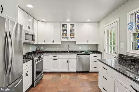 Kitchen - 7907 Slidell Ln, Springfield, VA 22151 photo 2 of 2