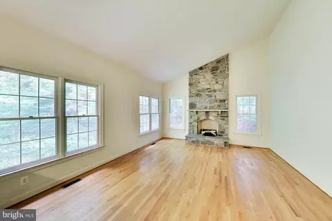 Living - 6228 Garden Rd, Springfield, VA 22152 photo 4 of 6