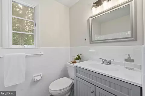 Bath - 7526 June St, Springfield, VA 22150 photo 1 of 1