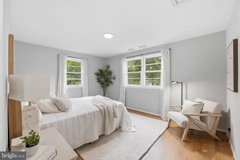 Bedroom - 7526 June St, Springfield, VA 22150 photo 1 of 3