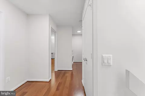 Entry Way - 2235 Wheelwright Ct, Reston, VA 20191 photo 3 of 3