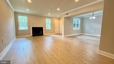 Living - 1641 International Dr #TH-24, Mclean, VA 22102 photo 1 of 1