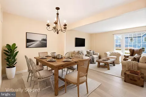 8227 Mcclelland Pl, Alexandria, VA 22309