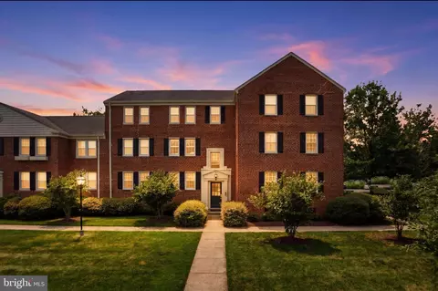 6628 E Wakefield Dr E #C1, Alexandria, VA 22307