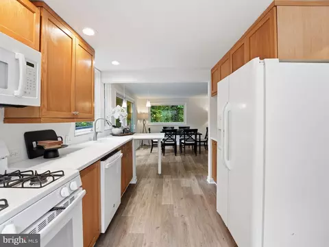 Kitchen - 2317 Old Trail Dr, Reston, VA 20191 photo 2 of 3