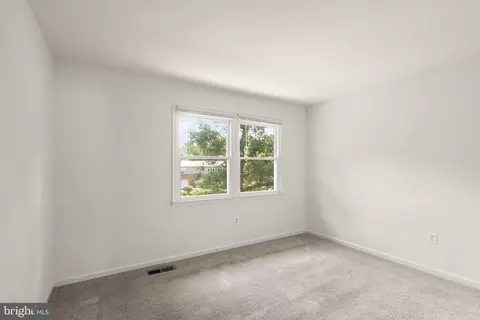 Bedroom - 8902 Huxley Ct, Springfield, VA 22153 photo 10 of 10