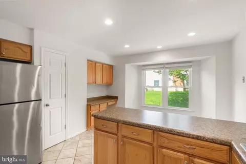 Kitchen - 8902 Huxley Ct, Springfield, VA 22153 photo 7 of 7