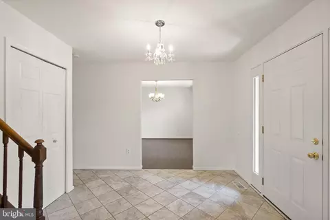 Entry Way - 8902 Huxley Ct, Springfield, VA 22153 photo 10 of 10