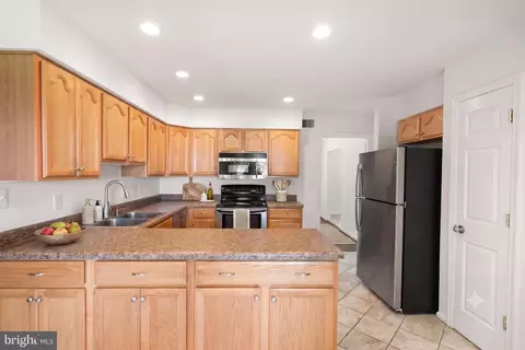 Kitchen - 8902 Huxley Ct, Springfield, VA 22153 photo 1 of 7