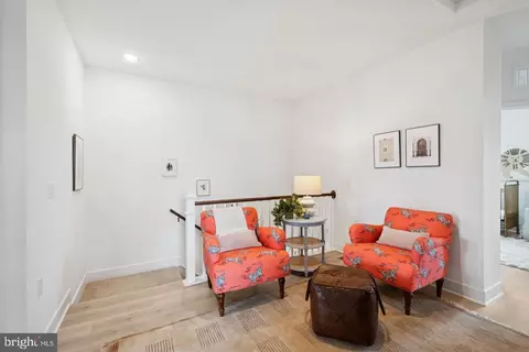 Entry Way - 14986 Deco Cir, Chantilly, VA 20151 photo 3 of 5
