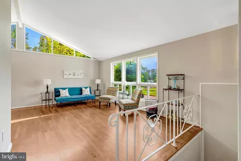 Other - 8622 Kenilworth Dr, Springfield, VA 22151 photo 2 of 14