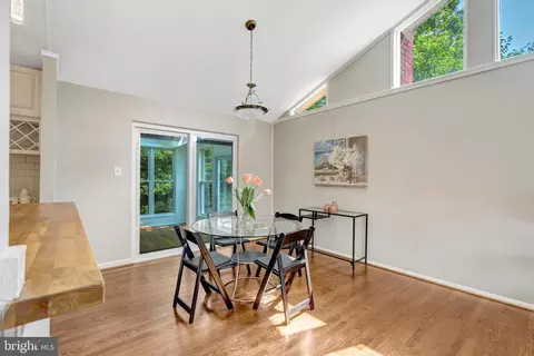 Dining - 8622 Kenilworth Dr, Springfield, VA 22151 photo 1 of 3