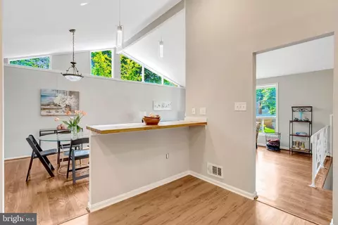Other - 8622 Kenilworth Dr, Springfield, VA 22151 photo 3 of 14