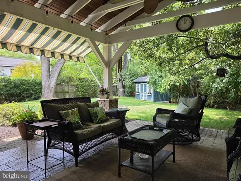 12912 Mount Royal Ln, Fairfax, VA 22033