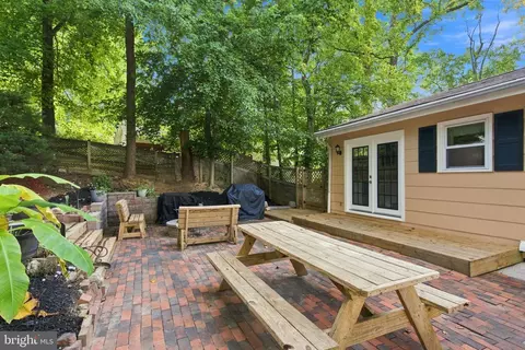 Exterior - 7113 Galgate, Springfield, VA 22152 photo 4 of 7