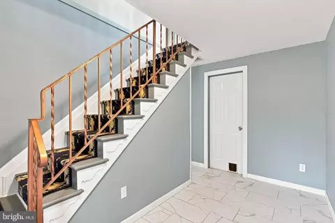 Entry Way - 7113 Galgate, Springfield, VA 22152 photo 2 of 2