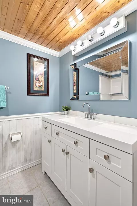 Bath - 7113 Galgate, Springfield, VA 22152 photo 1 of 7