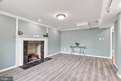 Living - 7113 Galgate, Springfield, VA 22152 photo 3 of 6