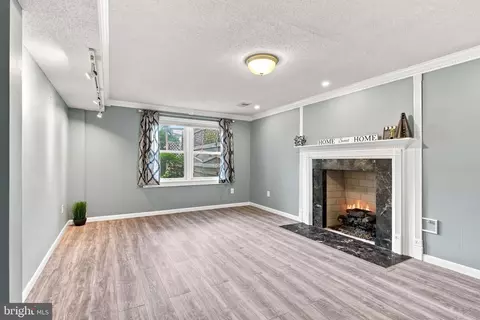 Living - 7113 Galgate, Springfield, VA 22152 photo 1 of 6
