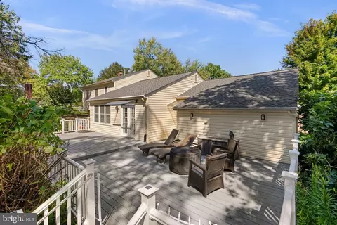 Exterior - 7805 Richfield Rd, Springfield, VA 22153 photo 5 of 6
