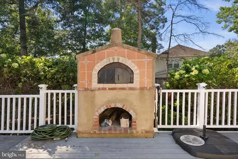 Exterior - 7805 Richfield Rd, Springfield, VA 22153 photo 4 of 6