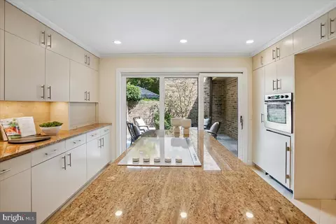 Kitchen - 700 Belgrove Rd, Mclean, VA 22101 photo 3 of 9