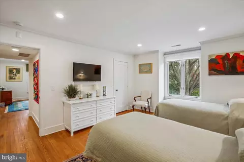 Bedroom - 700 Belgrove Rd, Mclean, VA 22101 photo 9 of 9