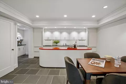 Kitchen - 700 Belgrove Rd, Mclean, VA 22101 photo 7 of 9