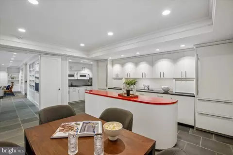 Kitchen - 700 Belgrove Rd, Mclean, VA 22101 photo 8 of 9